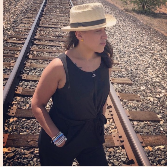 Luxology Size 4 Black wide leg romper - Picture 13 of 13